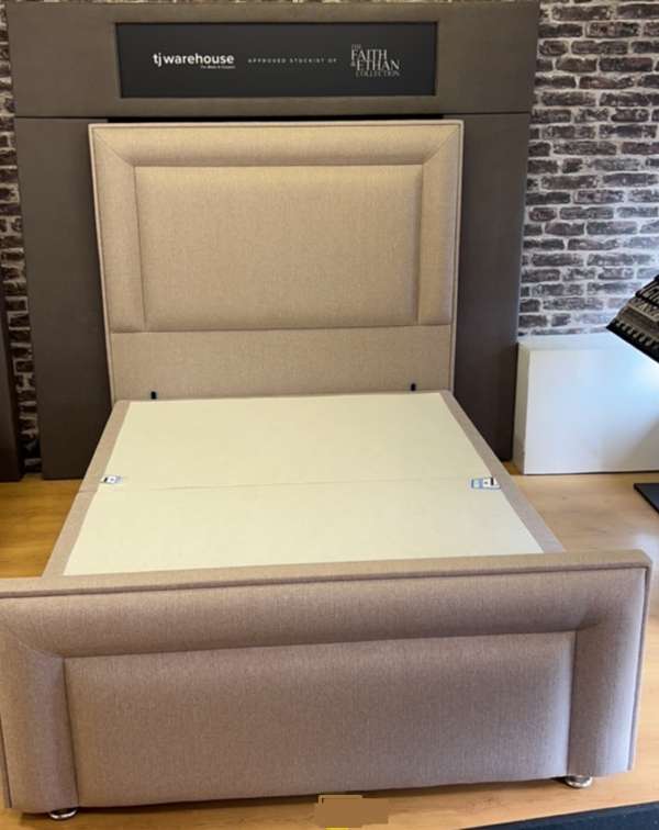 Azura Divan set with matching Footboard (Mattress not included)