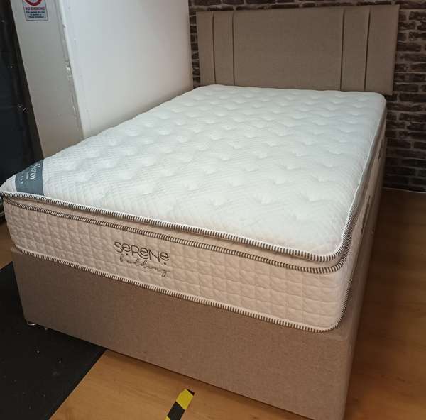 Pillowtop 2400 Pocket Sprung Mattress in a box