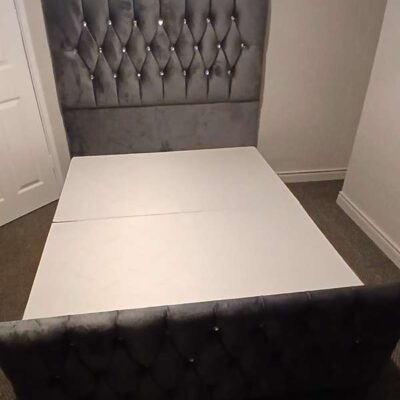 Chesterfield Diamante 54" floorstanding headboard & footboard (Mattress not included)